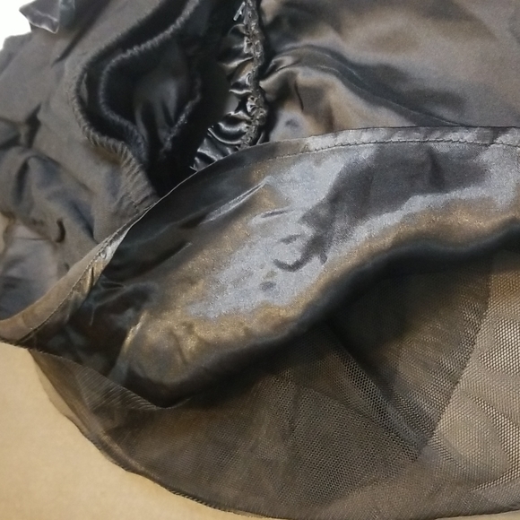 NWT 3 layer tutu with matching diaper cover - Picture 3 of 4